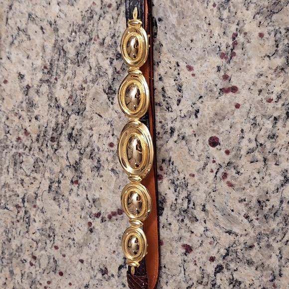 Alexis Kirk brown snake leather adjustable belt with gold front . - Picture 3 of 4